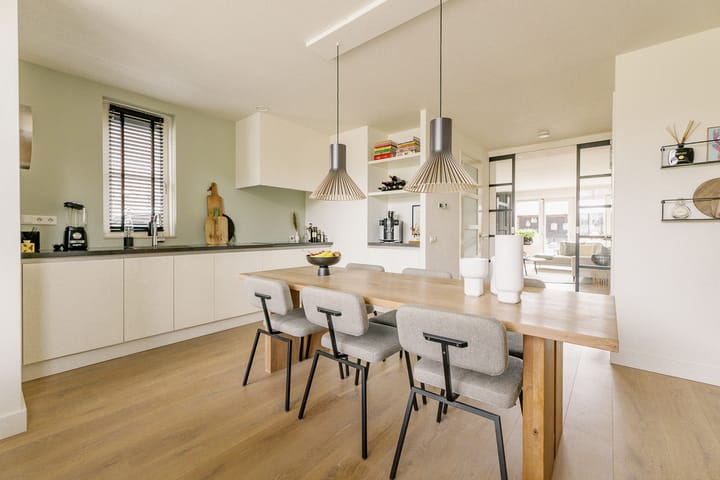 Foto 12 van Van Amerongenerf 16