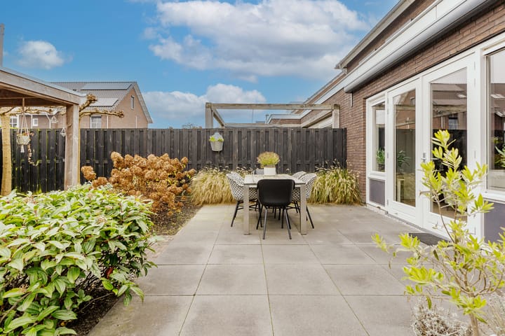 Foto 20 van Van Amerongenerf 16