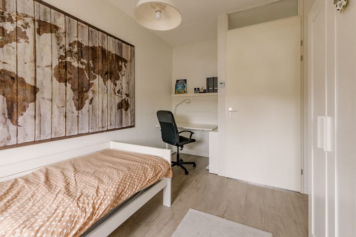 Foto 32 van Van Amerongenerf 16