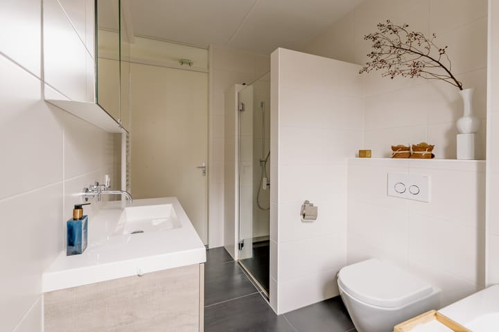 Foto 37 van Van Amerongenerf 16