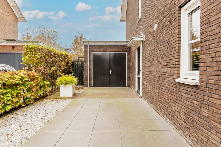 Foto 44 van Van Amerongenerf 16