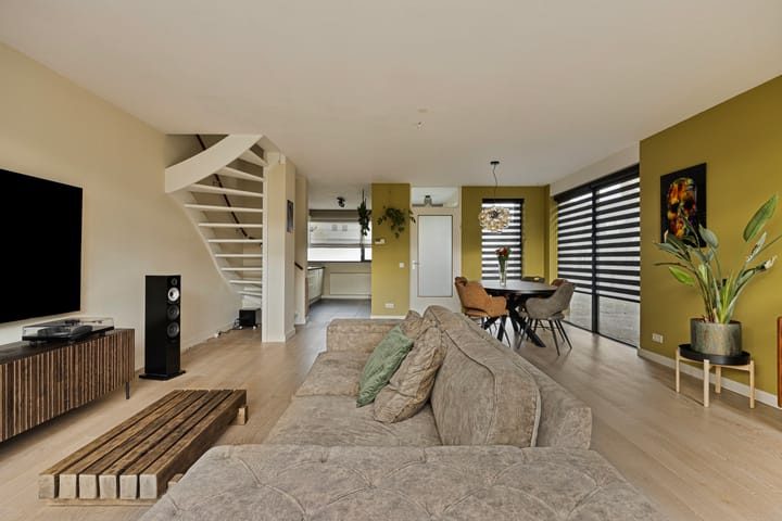 Foto 19 van Julianastraat 66