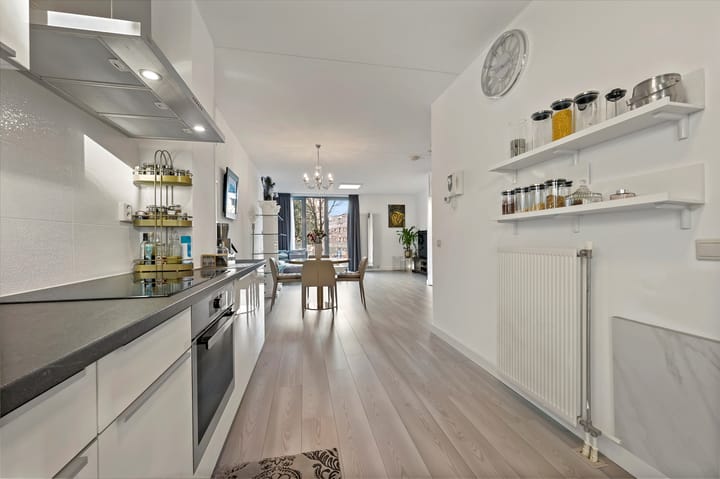 Foto 13 van Lyonnetstraat 3-E