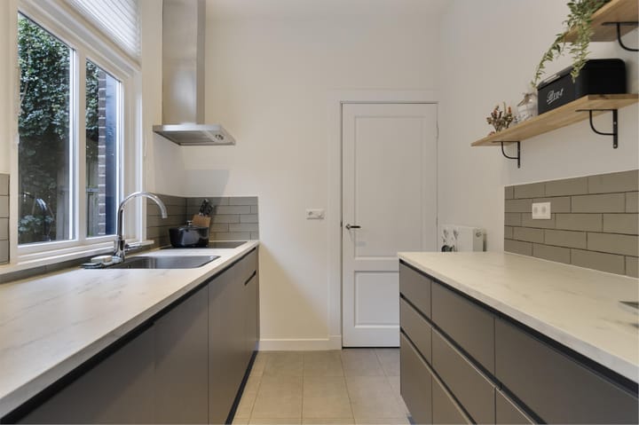 Foto 9 van Middellaan 11