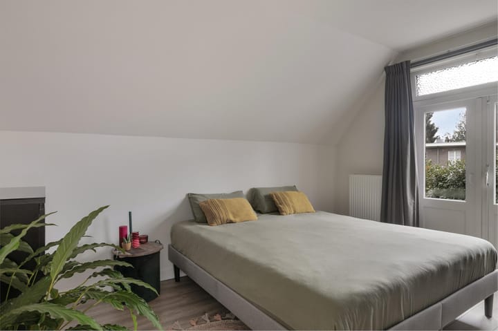 Foto 15 van Middellaan 11