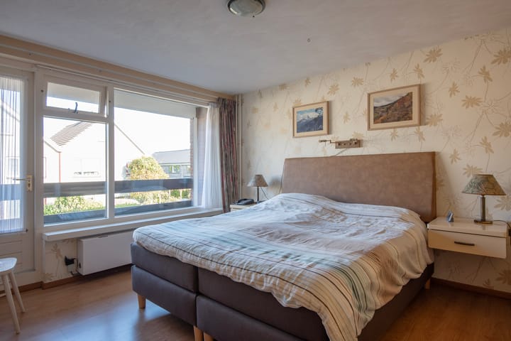 Foto 12 van van Weesstraat 11