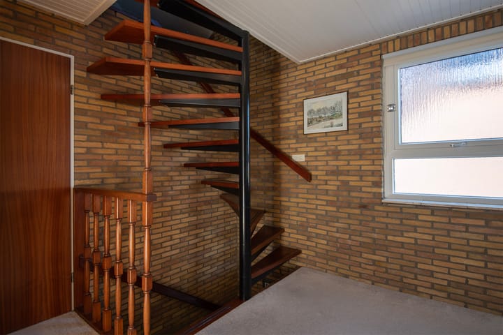 Foto 17 van van Weesstraat 11