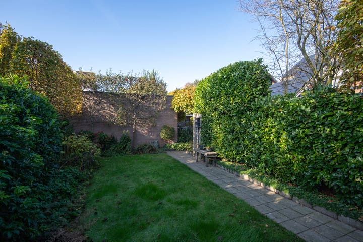 Foto 27 van van Weesstraat 11