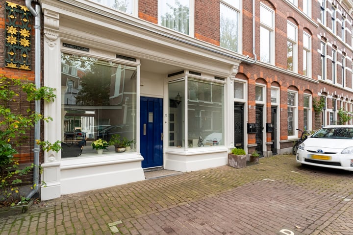 Bekijk foto 2 van Obrechtstraat 12