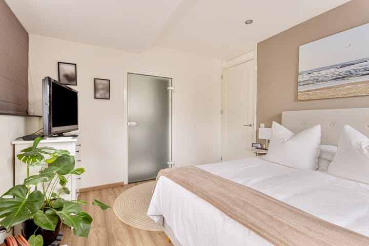 Foto 24 van Oosterweg 7-B