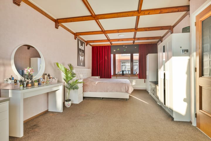 Foto 3 van Pastoor Van Eekelenstraat 19