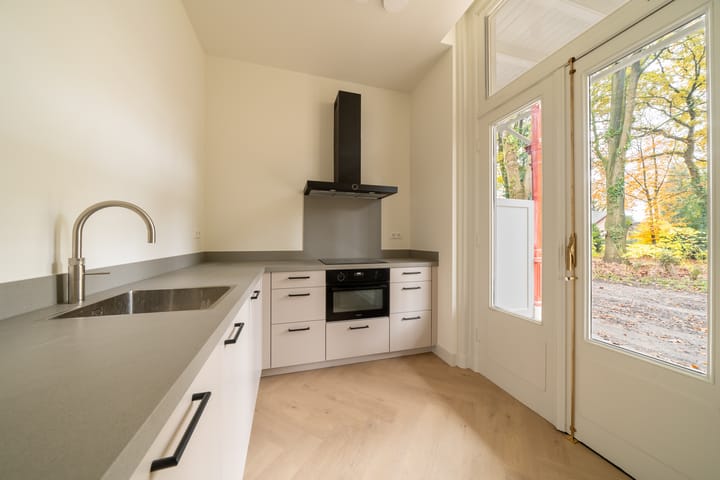 Photo 13 of Hortensialaan 6-A