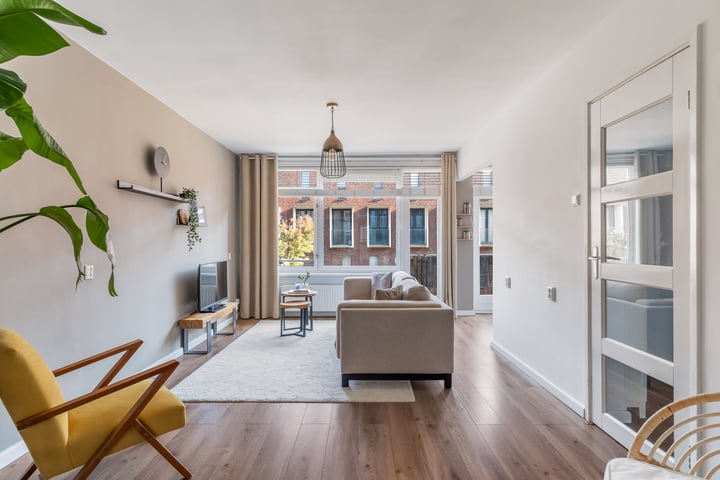 Bekijk foto van Vlinderstraat 45 B