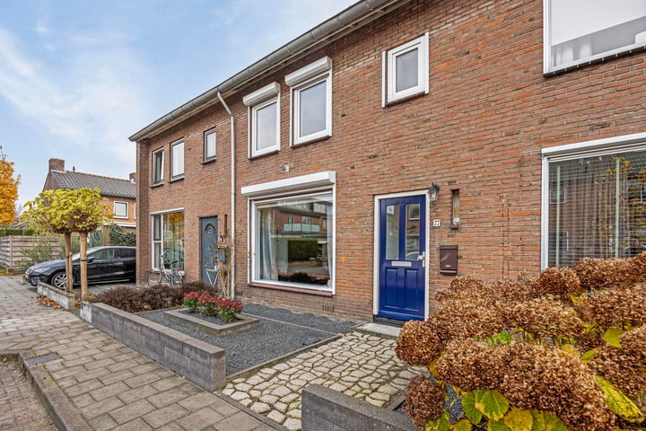 Bekijk foto 4 van Roemer Visscherstraat 27