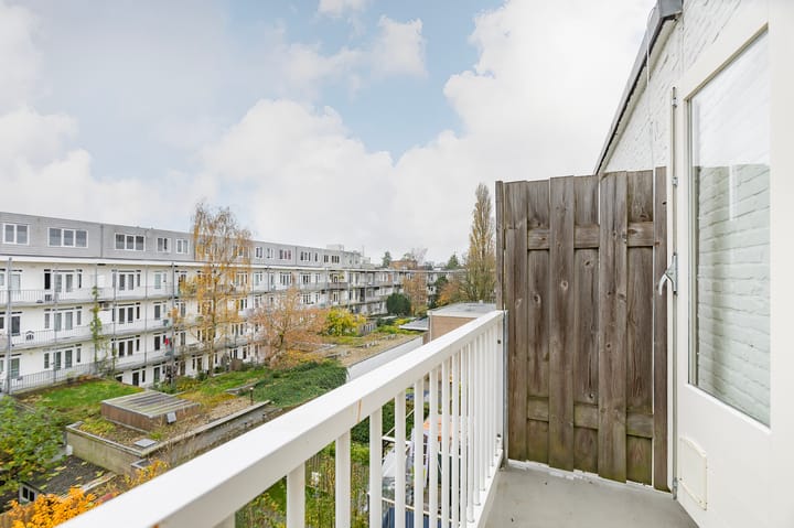 Foto 10 van Jan van Riebeekstraat 3-3