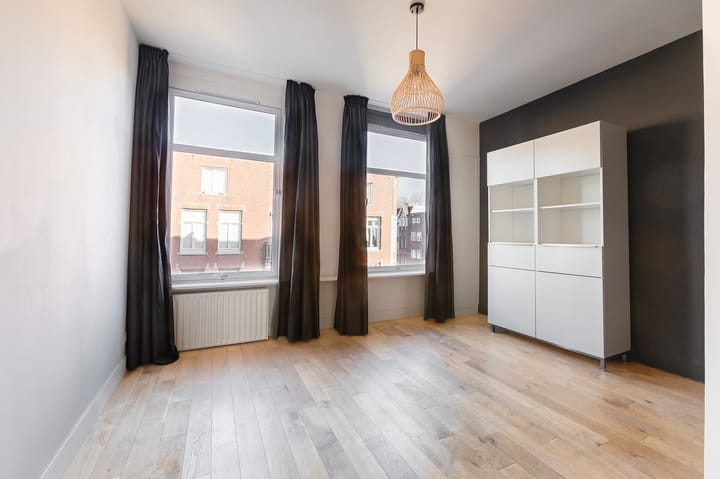 Foto 23 van Jan van Riebeekstraat 3-3