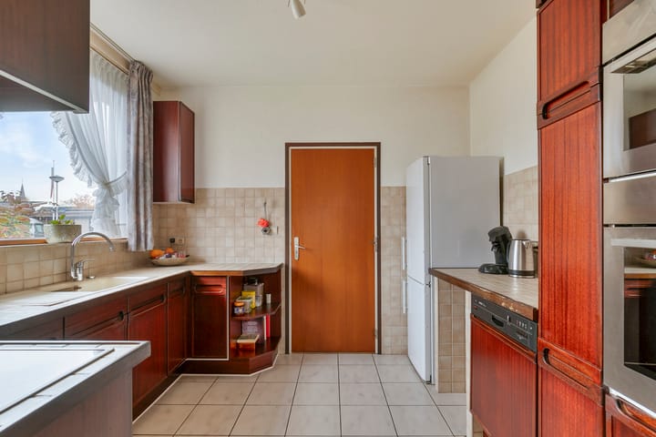 Foto 16 van Van der Duyn van Maasdamlaan 4