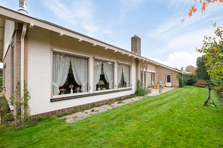 Foto 31 van Van der Duyn van Maasdamlaan 4