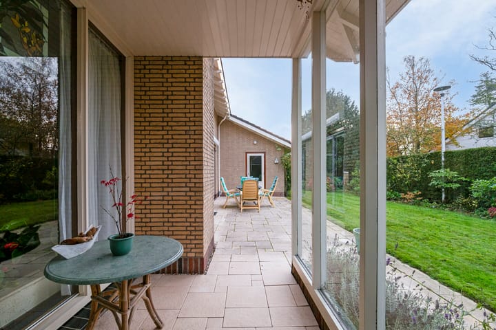 Foto 27 van Van der Duyn van Maasdamlaan 4