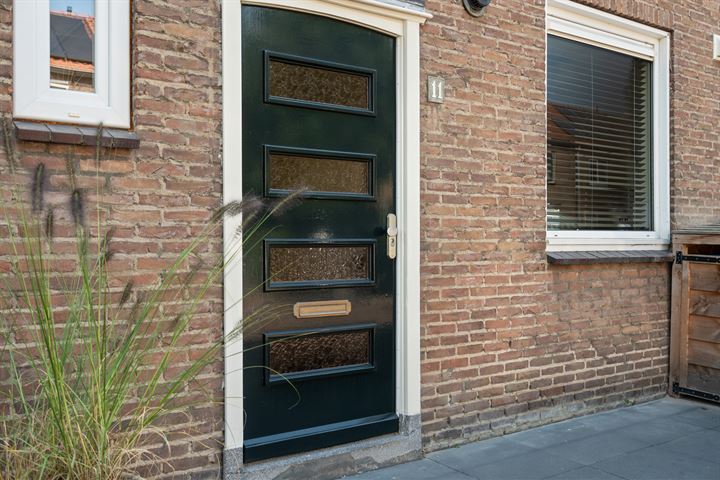 View photo 12 of Korhoenstraat 11