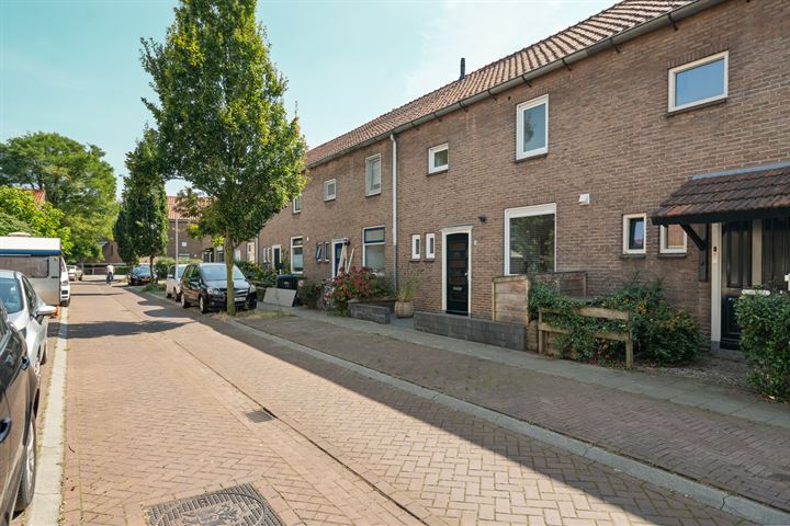 View photo 62 of Korhoenstraat 11