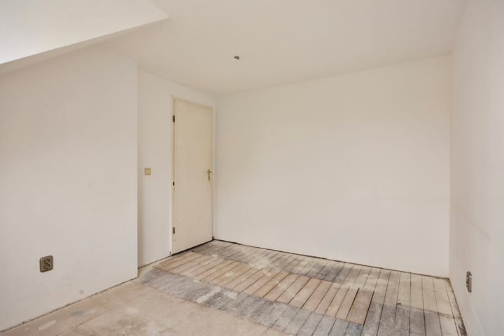 Photo 19 of Lange Hilleweg 73-C