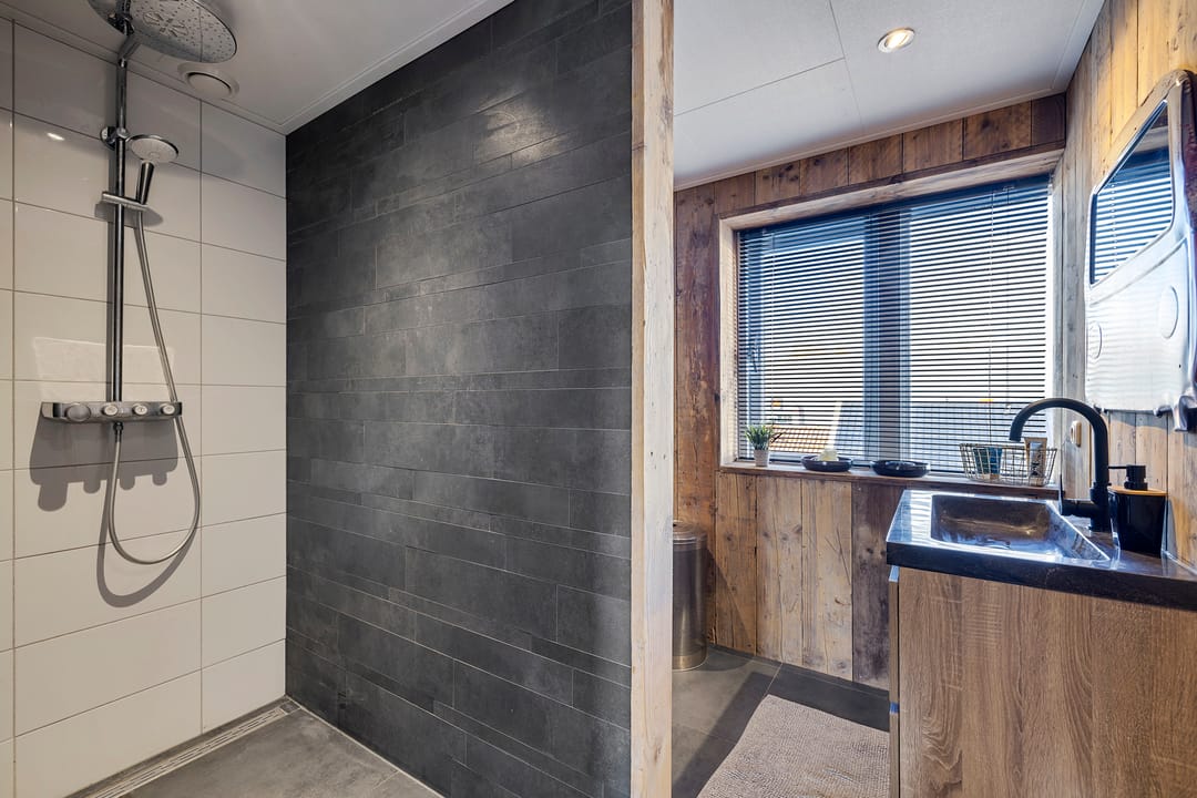 Foto 23 van Groningerstraatweg 233