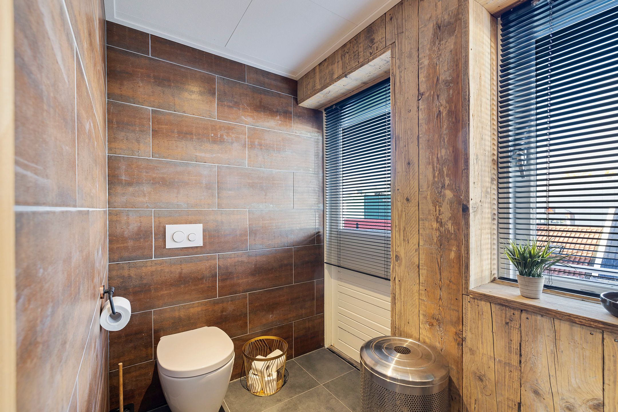 Foto 24 van Groningerstraatweg 233