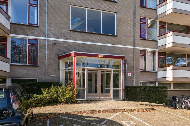 Foto 27 van Haagplein 4