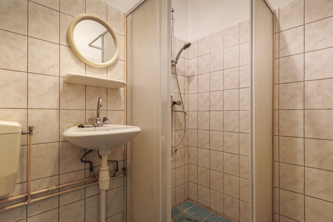 Photo 38 of Haagplein 4