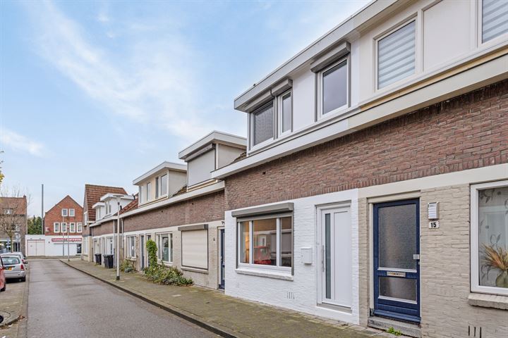 View photo 3 of Stadhouderstraat 13