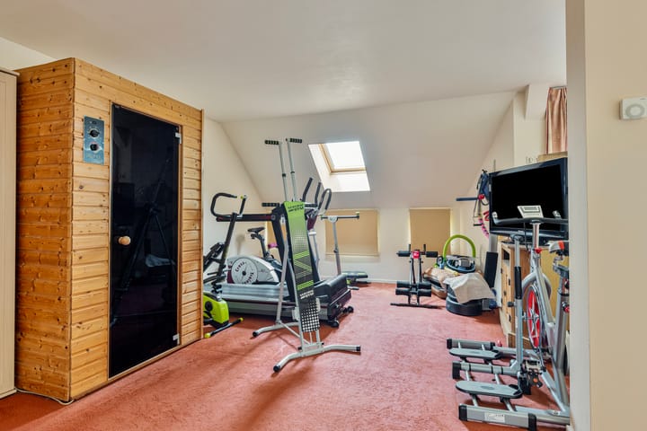 Photo 16 of Oosteinde 30