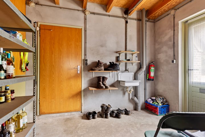 Photo 27 of Oosteinde 30