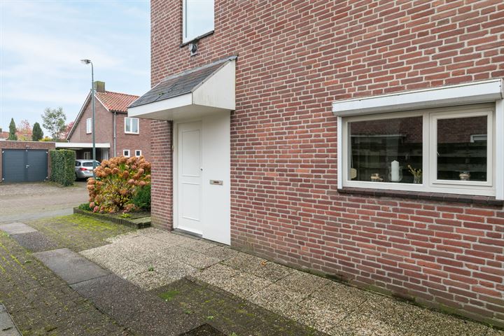 Bekijk foto 3 van Prinses Beatrixstraat 6