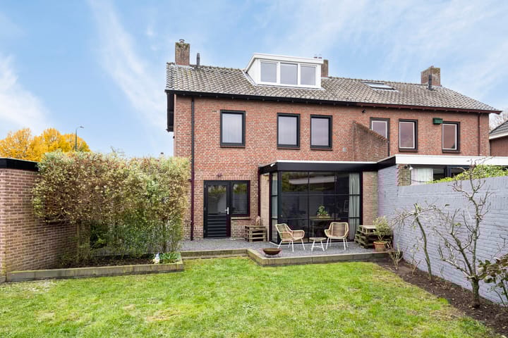 Photo 23 of Bergstraat 3