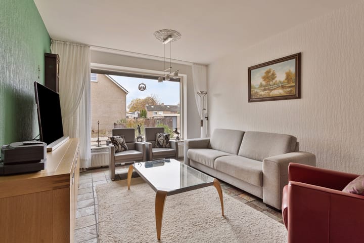 Foto 2 van Burg Maenenstraat 55