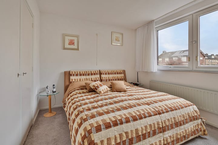 Foto 5 van Burg Maenenstraat 55