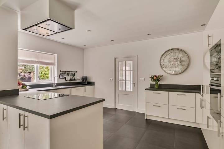 Foto 10 van Papegaaiweg 19