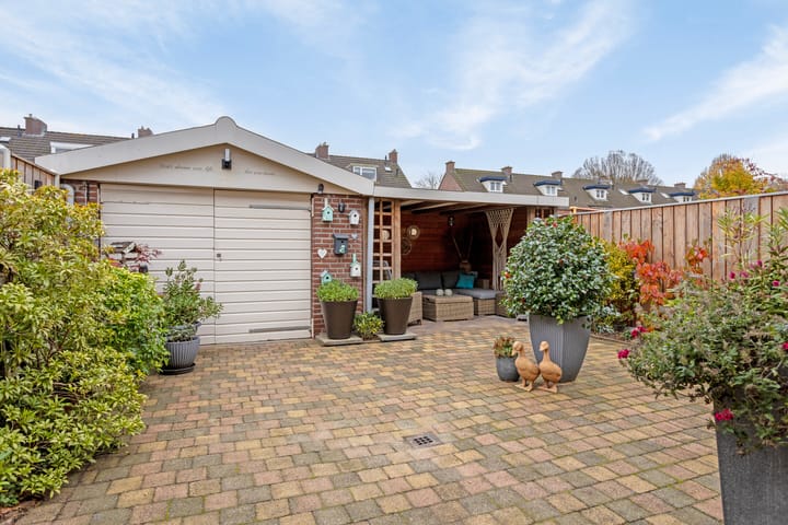 Foto 32 van Leliestraat 14