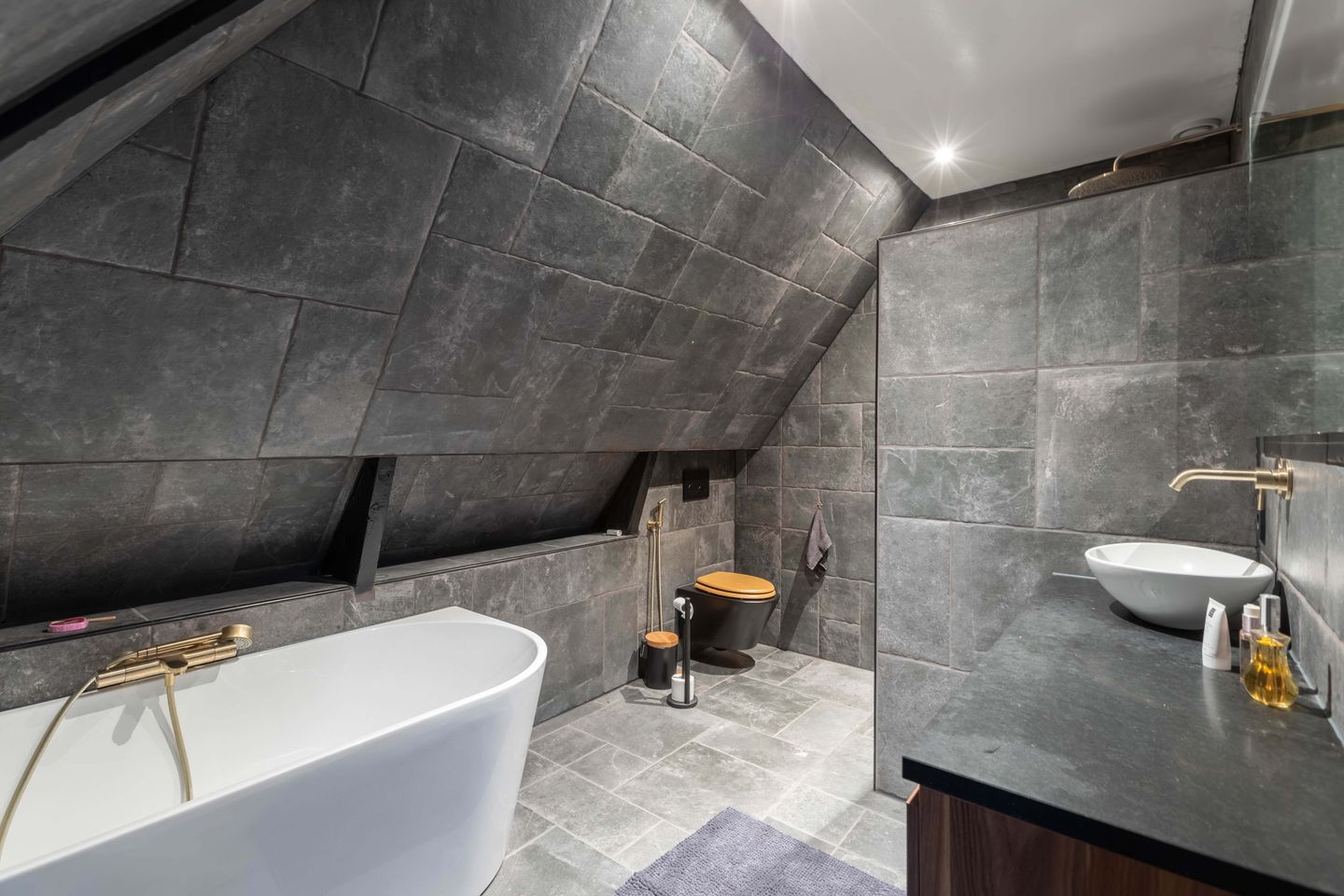 Foto 29 van Wommelserweg 4