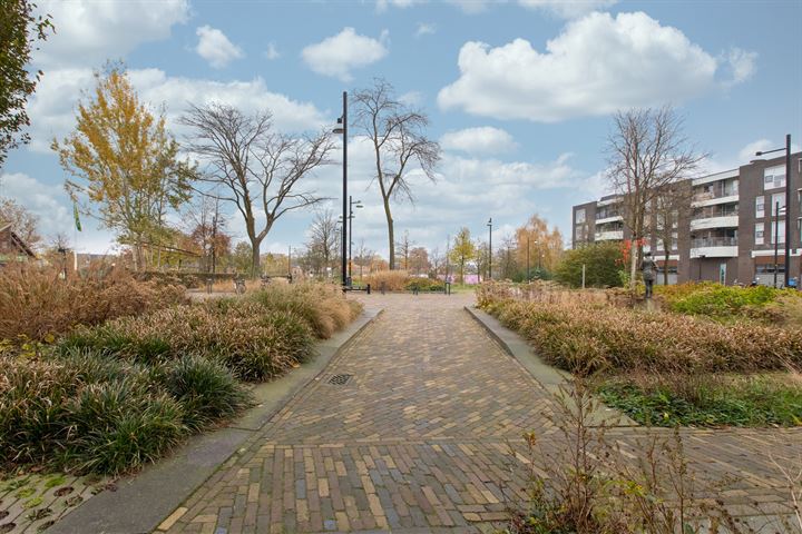 Bekijk foto 12 van Schouwburgplein 32