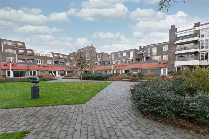 Bekijk foto 45 van Schouwburgplein 32