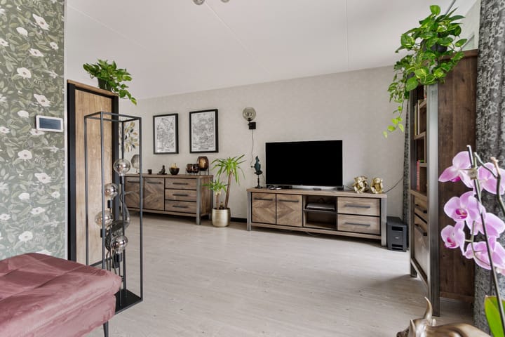 Foto 11 van Wim van Eststraat 12