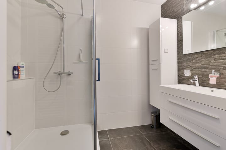 Foto 23 van Wim van Eststraat 12