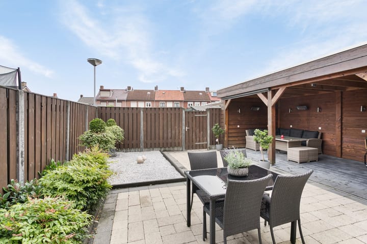 Foto 35 van Wim van Eststraat 12