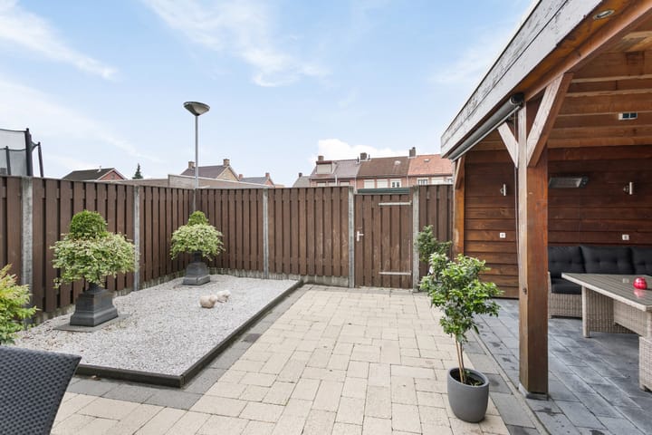 Foto 36 van Wim van Eststraat 12