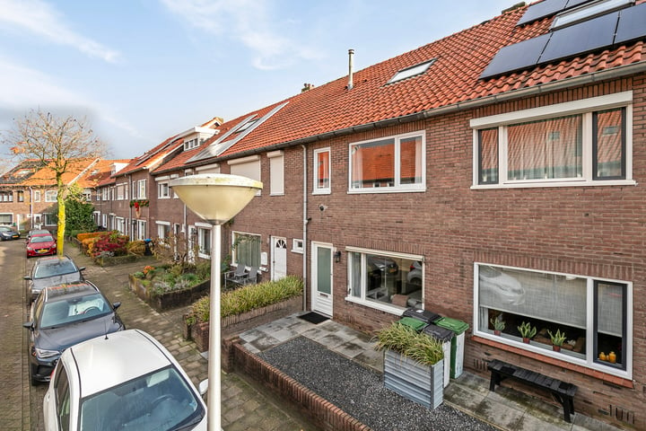 Bekijk foto 35 van Steenbergenstraat 23