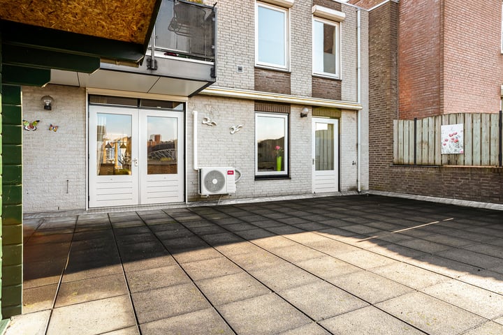 Bekijk foto 26 van Grotestraat 16