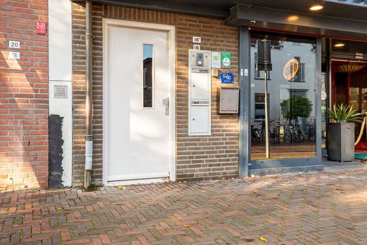 Bekijk foto 32 van Grotestraat 16