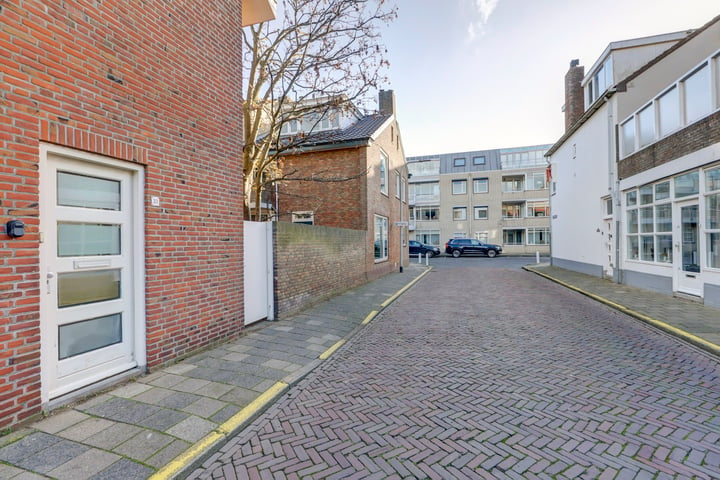 View photo 39 of Dwarsstraat 13